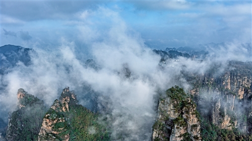 《奇山仙境》