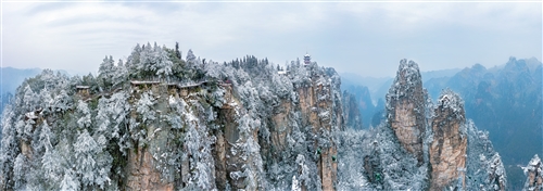 《冰雪黃石寨》