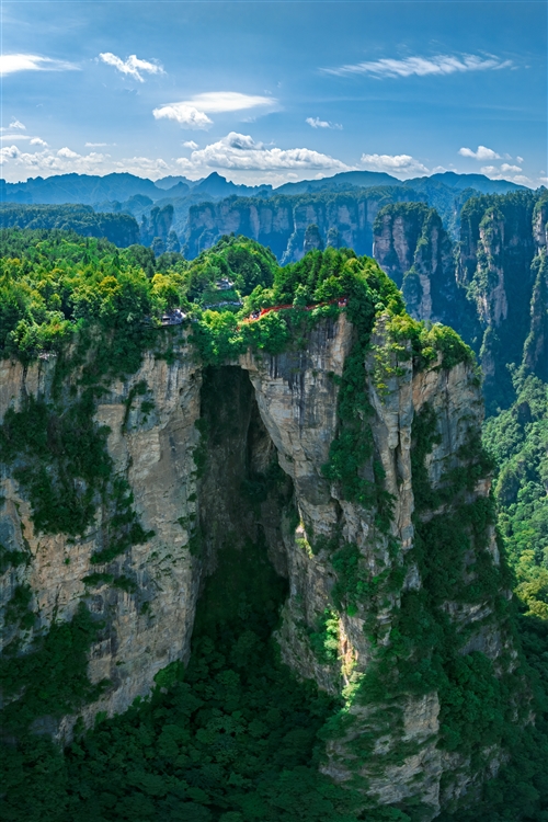 《天下第一石橋》